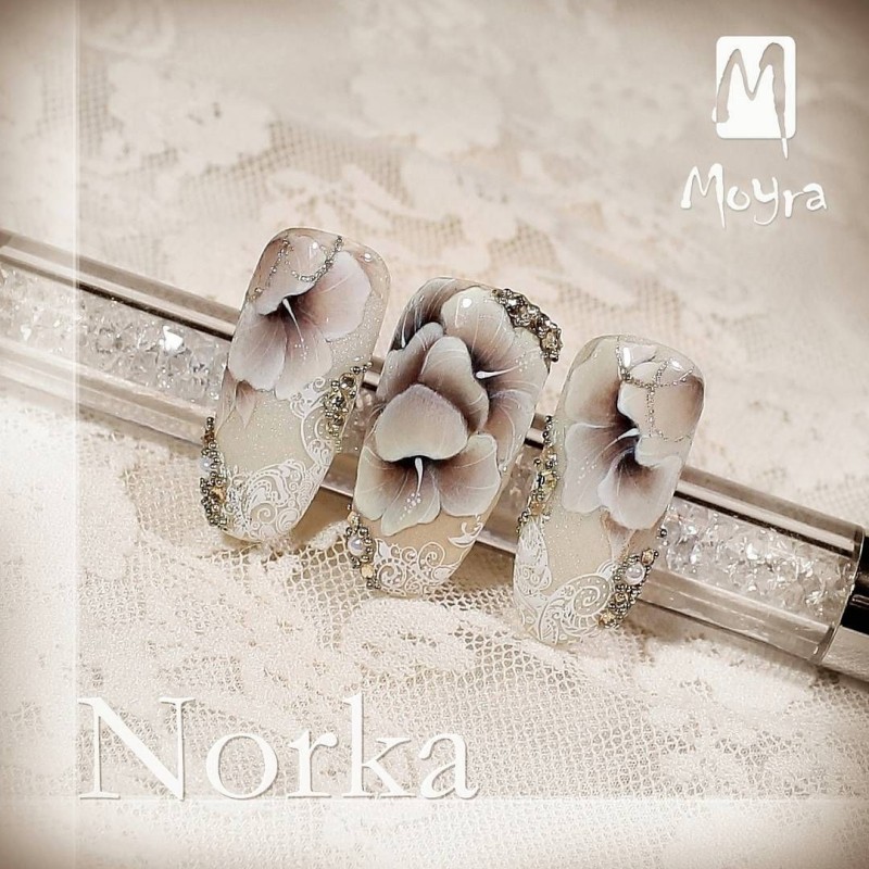 Moyra Nyomdalemez - COLOURBOOK Nr.48