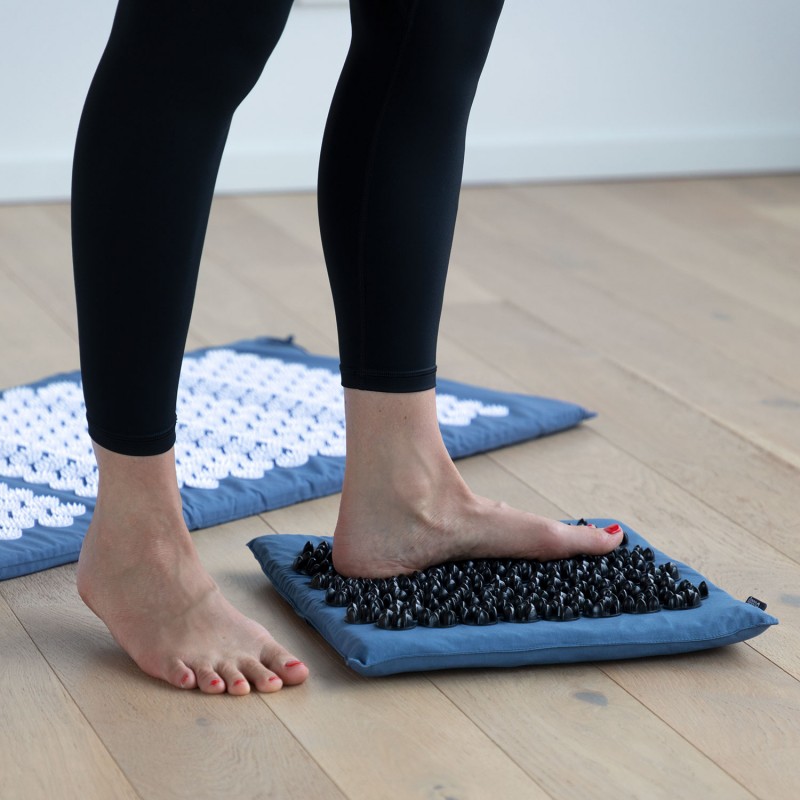 Akupresszúrás lábszőnyeg VITAL puha 35x35